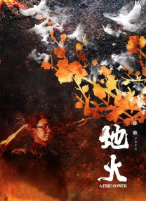 女生尿尿视频